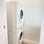 Beautiful Place With Kitchen, Washing Machine, Internet Near Ubc, Beach And Dt