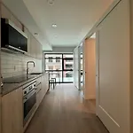 Downtown Center Silverstone Tower I And II Long-Term Booking Only Your Second Home In Vancouver