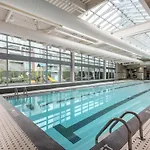 1 Bedroom Apartment Beside Roger\'S Arena, Bcplace, Skytrain