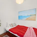 Modern 2 Bedroom Retreat In Coal Harbour Steps To Seawall