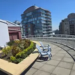 Elegant Unique Downtown Vancouver Loft, Comfort & Convenience Combined