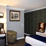 The Deluxe Hotel Vancouver