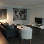 Twelve Oaks By Marquee Vancouver