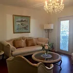 Lee Home