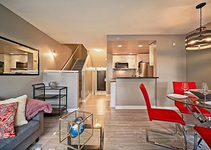 Yaletown Oceanview Gem 3 Bedroom Luxury Haven