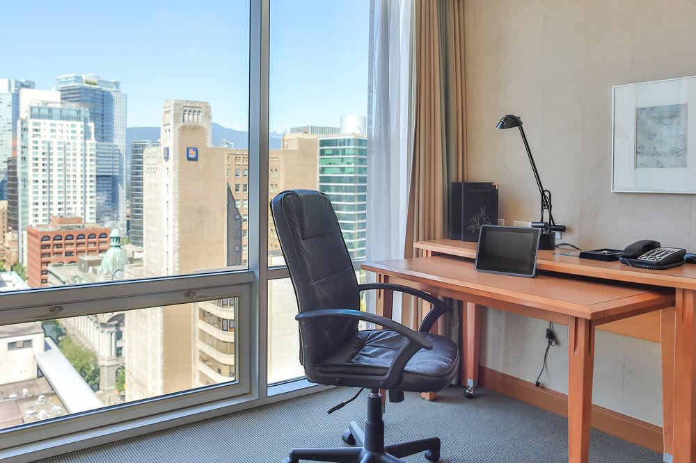 Delta By Marriott Downtown Hotel 4*