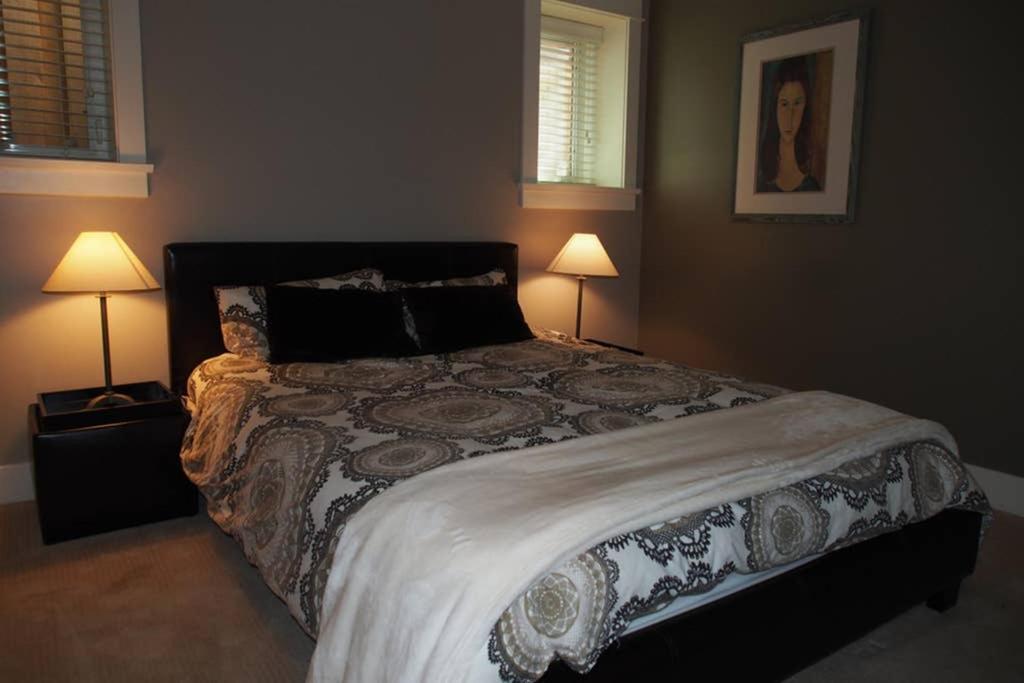 Apartment Modern In Beautiful Kitsilano *