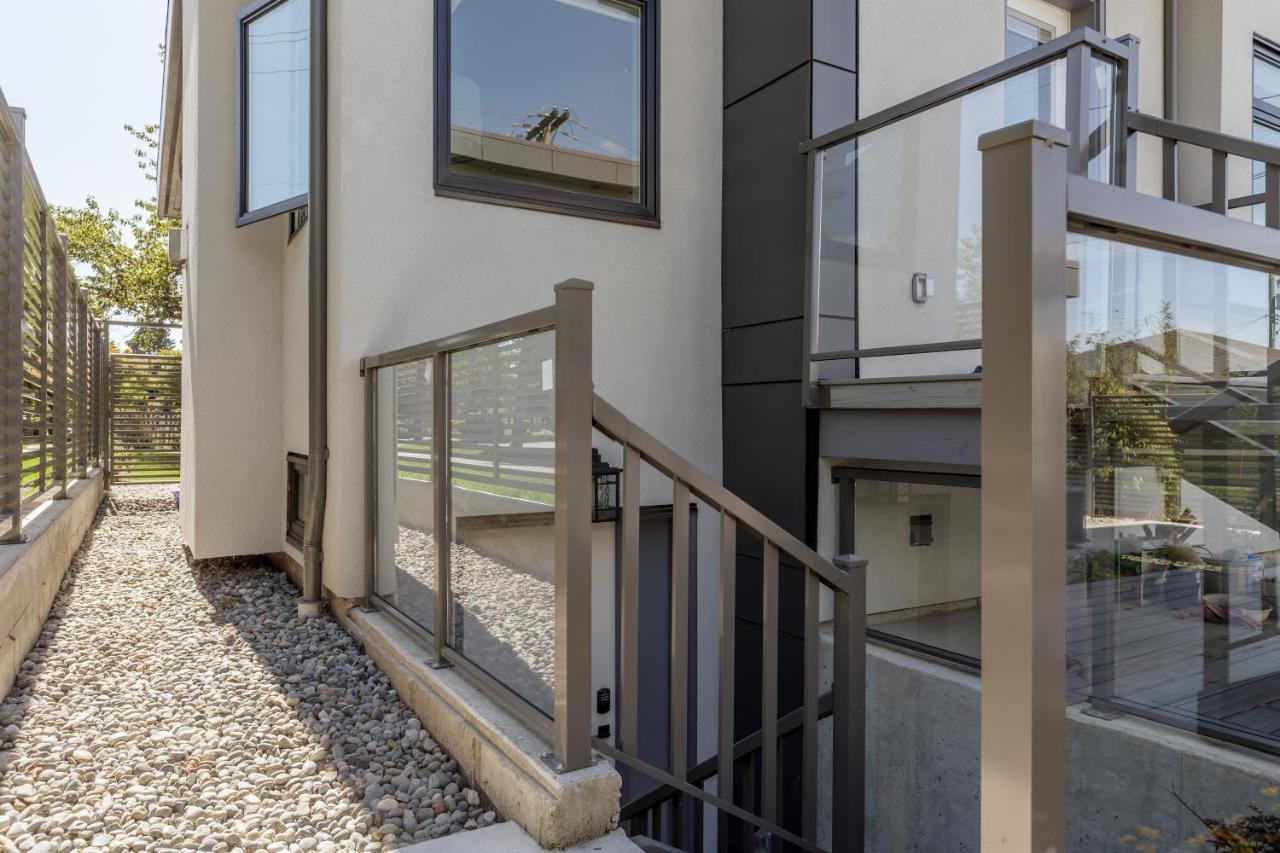 Holiday home Cozy 3bdr Near Queen Elizabeth Park
