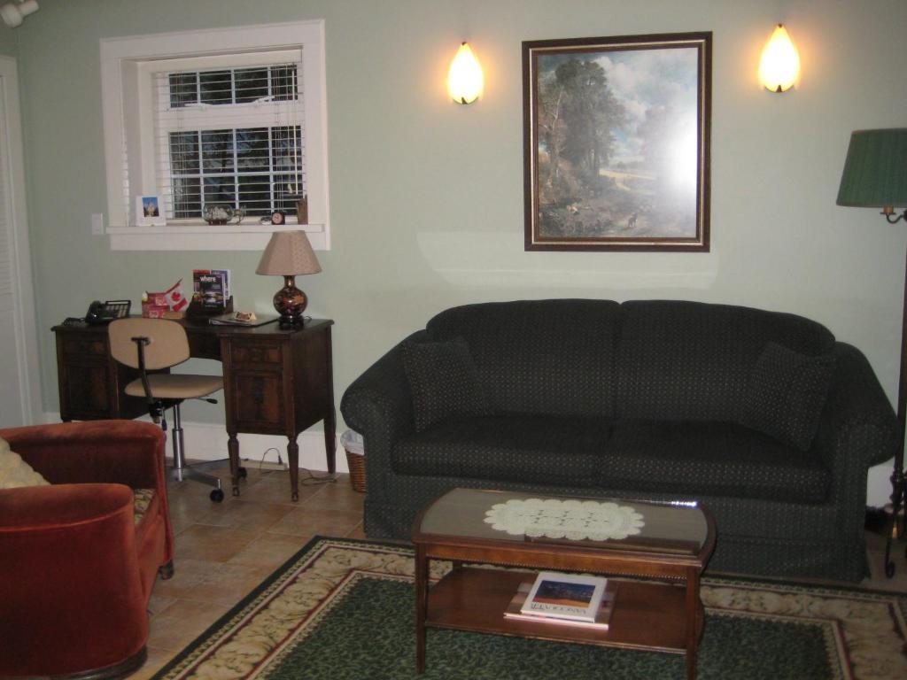 Guest house Point Grey Vancouver