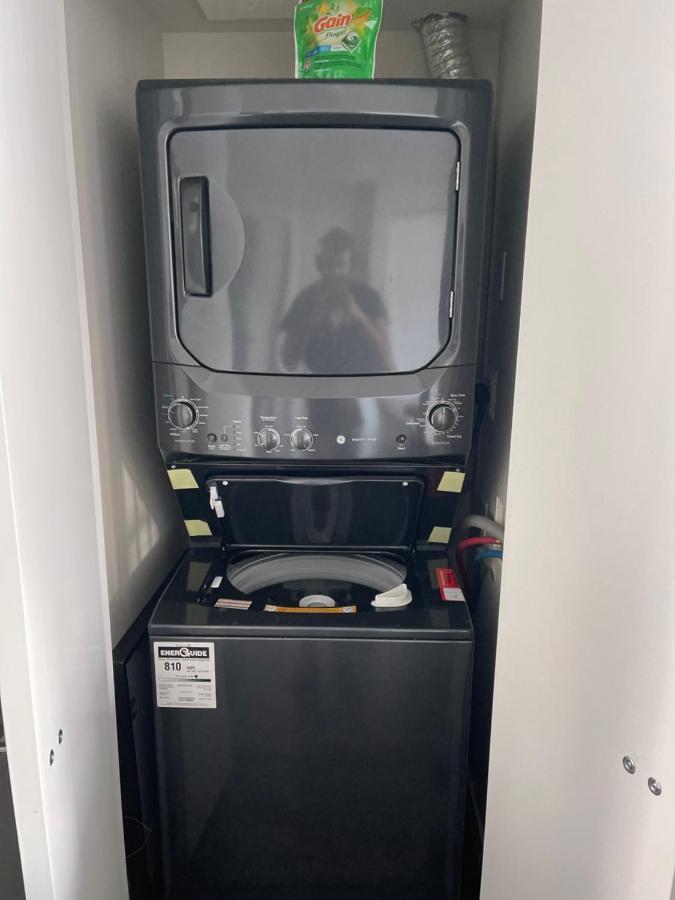 Downtown Water View Condo: Modern 2br With Ac And Parking *