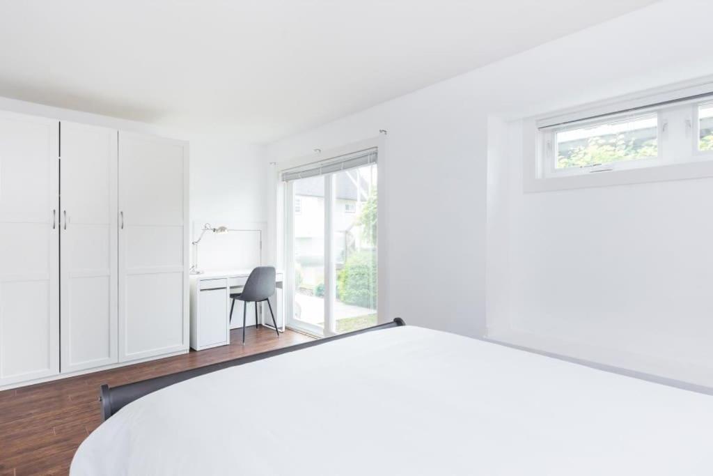 West Coast Luxury Living * Vancouver