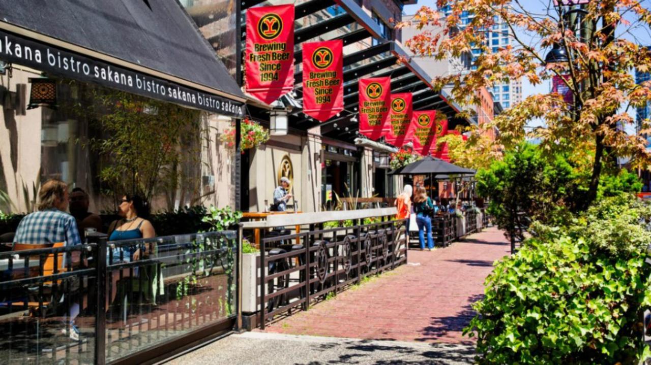 Location Downtown Chic