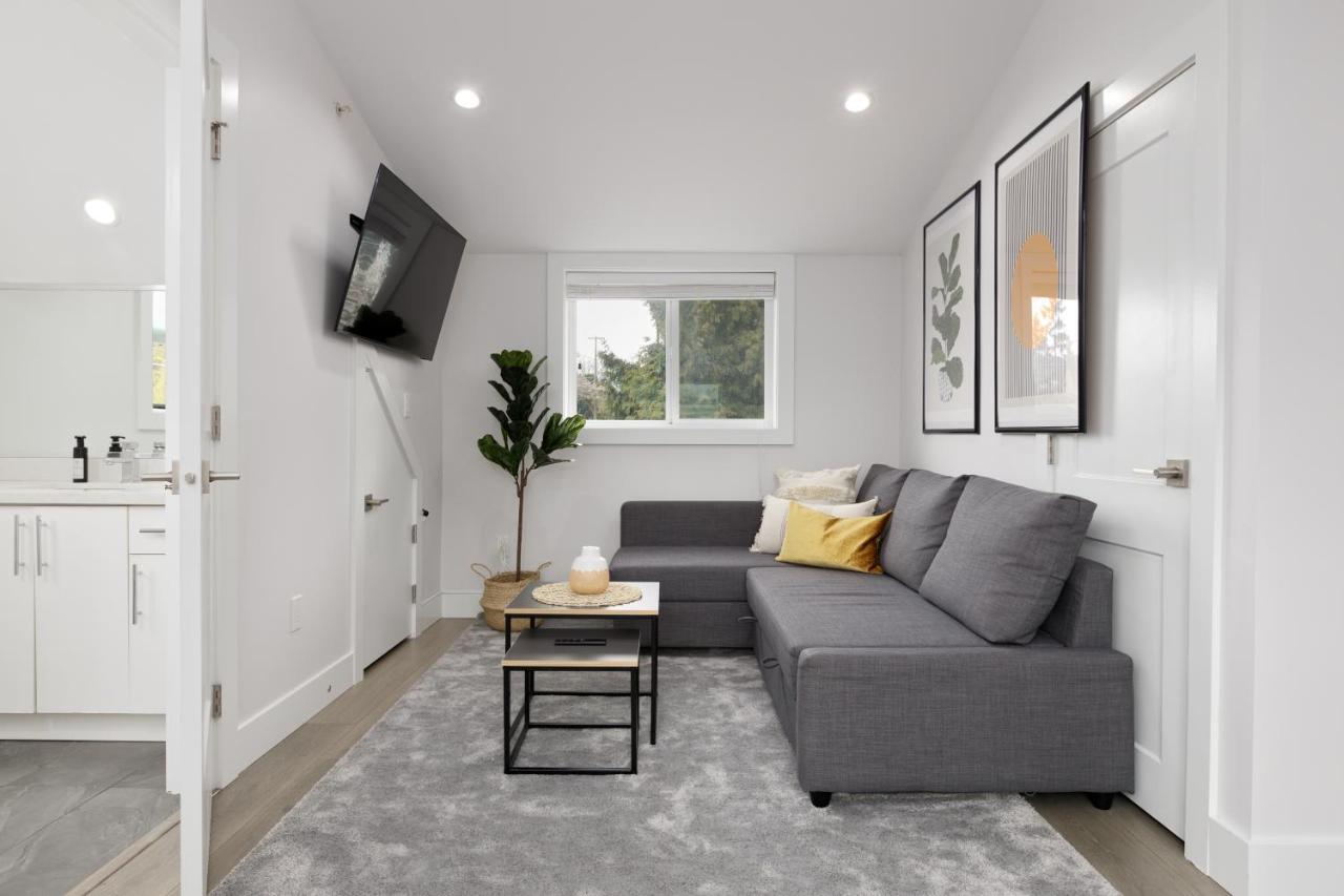 Apartment Newly Built Laneway 1 Bd Centrally Located