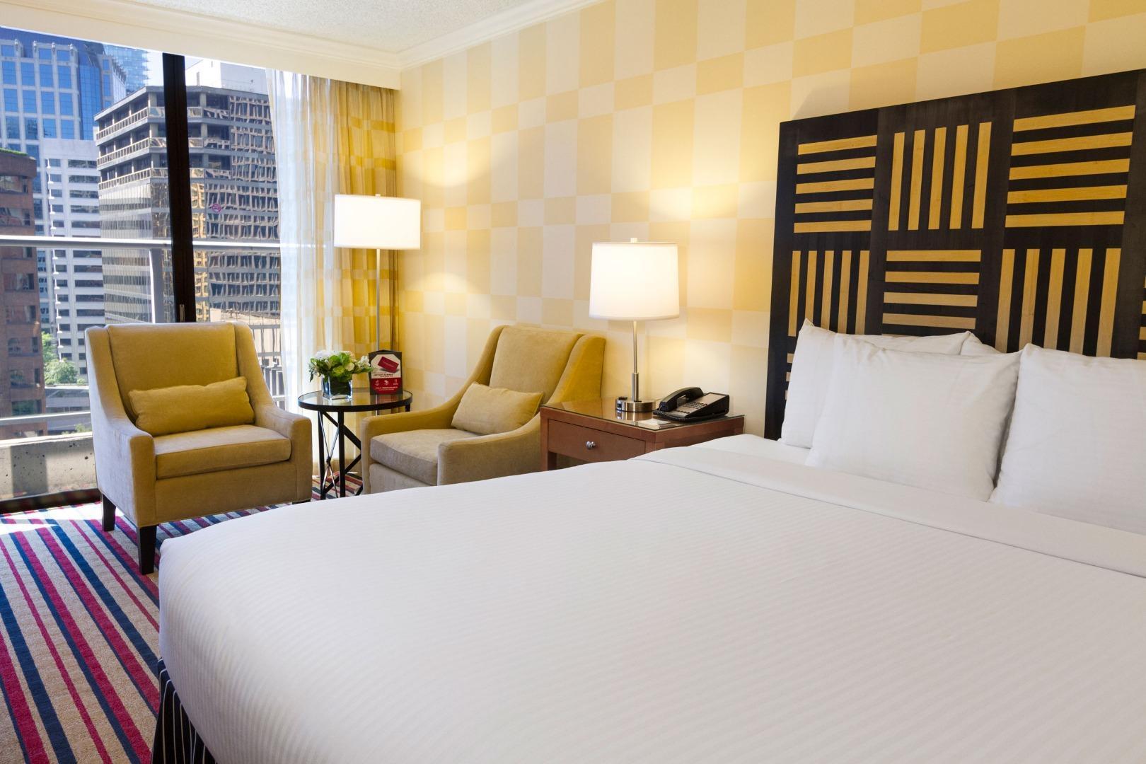 Hotel Pinnacle Harbourfront Vancouver