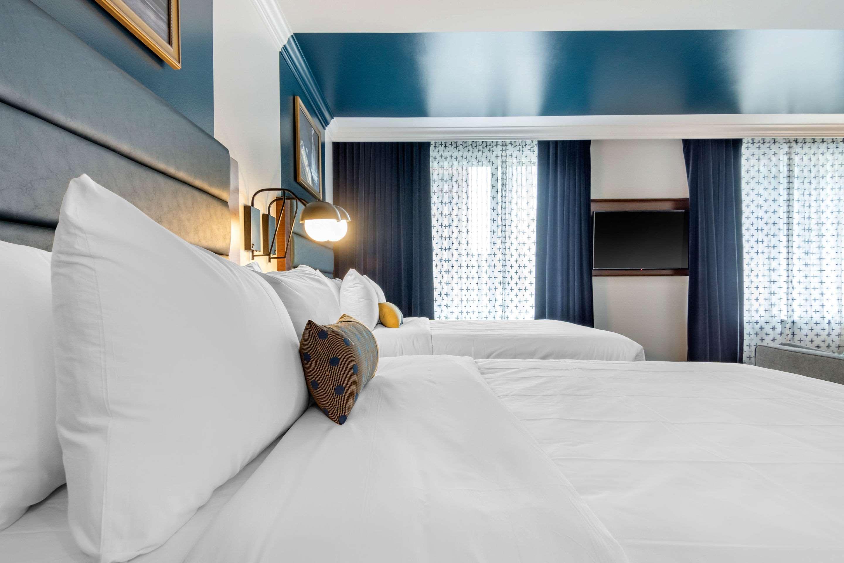 Belmont Mgallery Hotel Vancouver