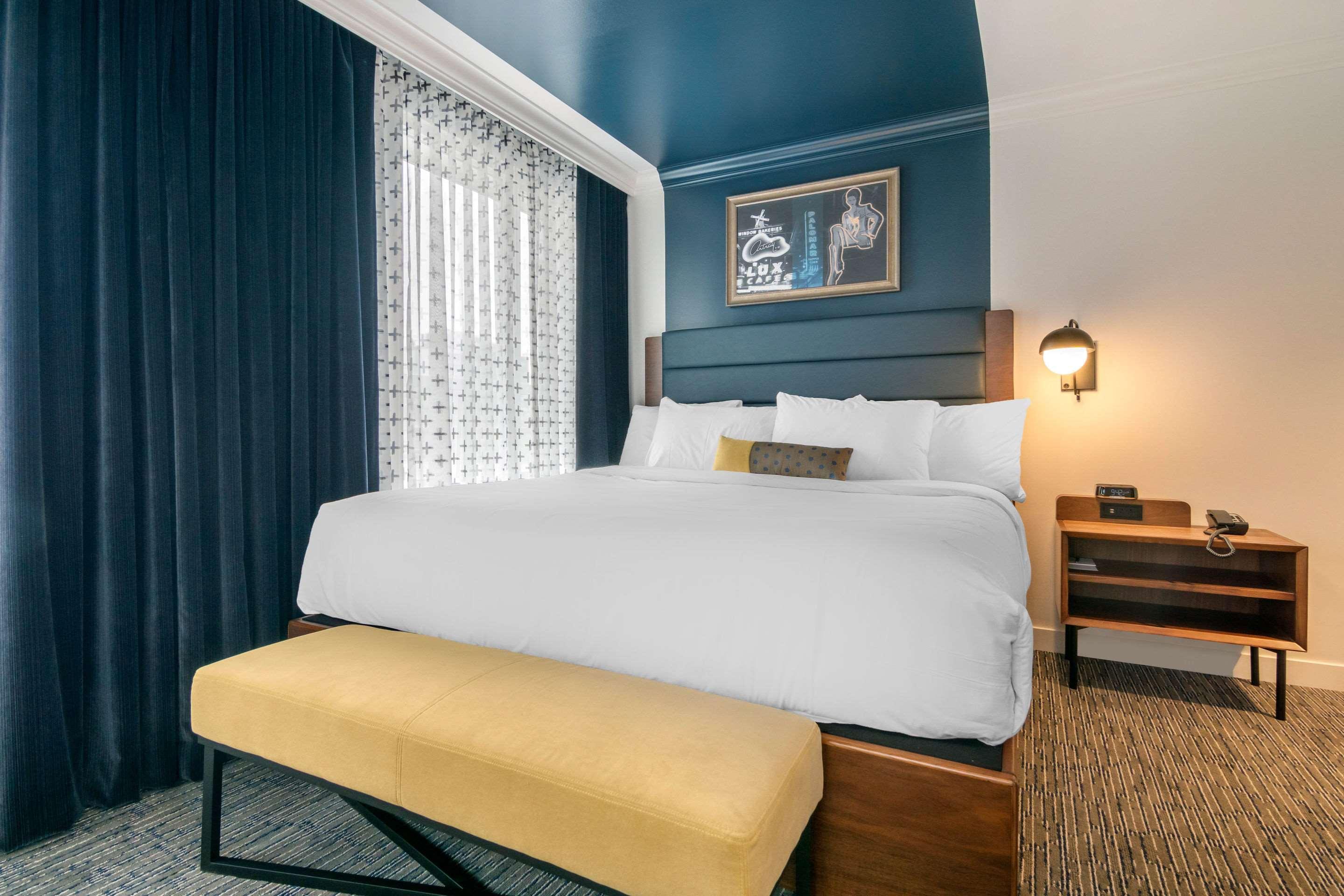 Hotel Belmont Mgallery Vancouver