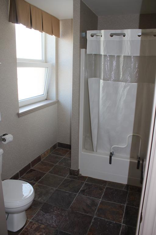 Ramada Limited Downtown 3* Vancouver