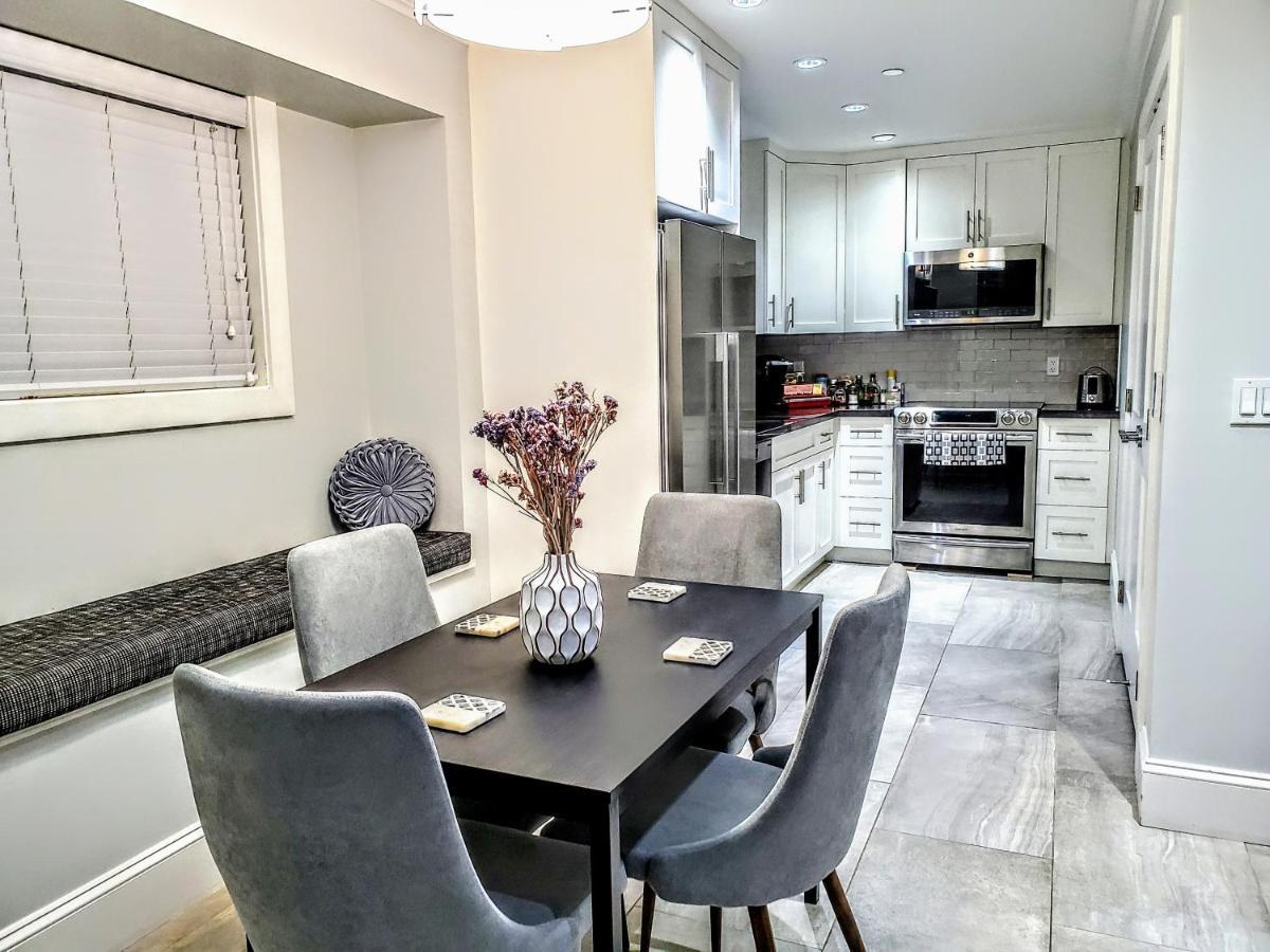 New Urban Modern Main Street House Holiday home Vancouver