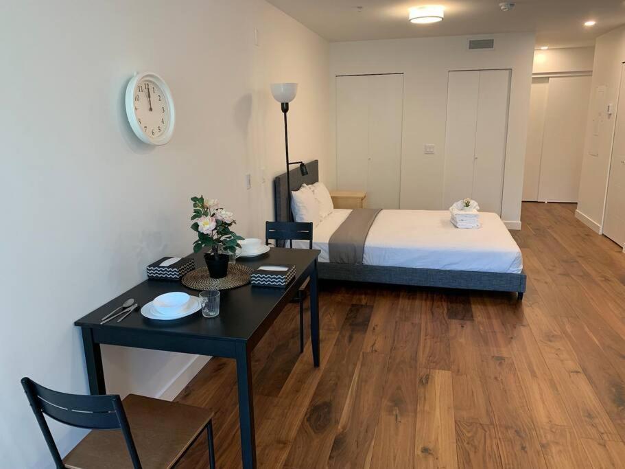 Apartment Explore Qe Park From Luxury Studio *