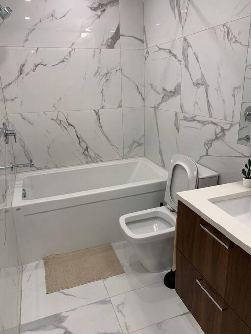 Explore Qe Park From Luxury Studio Apartment