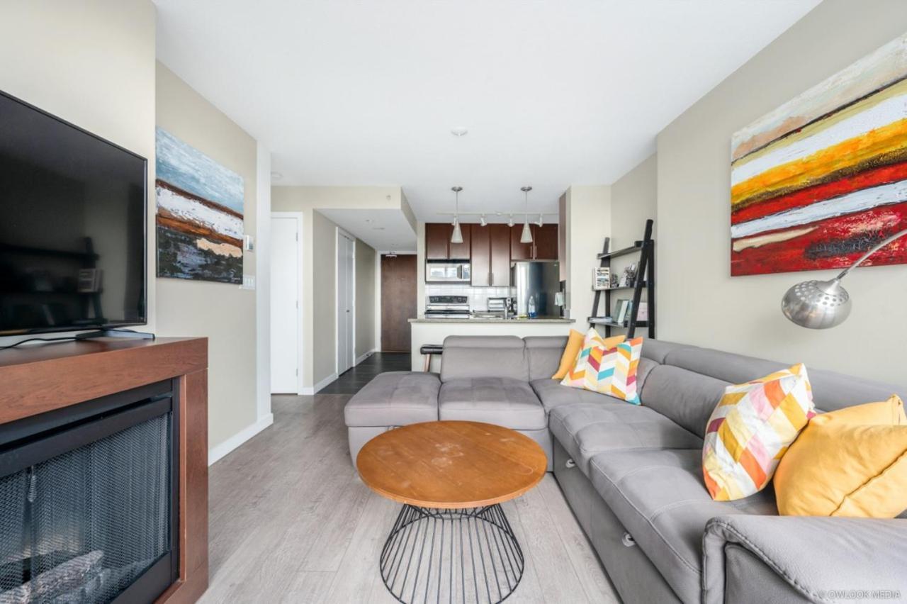 Apartment Explore Downtown From Luxury 1 Bed/bath Vancouver