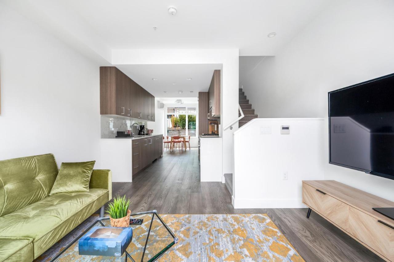Ferienhaus New 3bd Townhouse Near Qe Park Vancouver