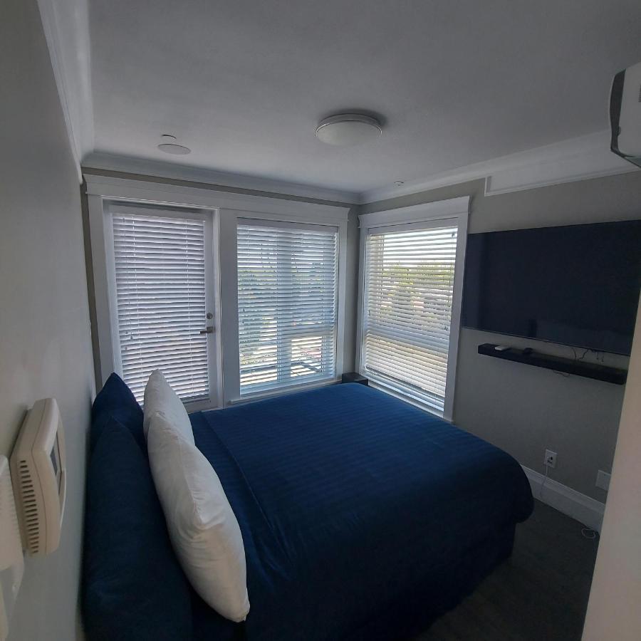 Beautiful Bright 3 Bed Townhouse Vancouver
