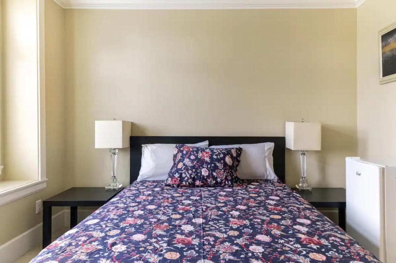 Mike's Luxury House Homestay