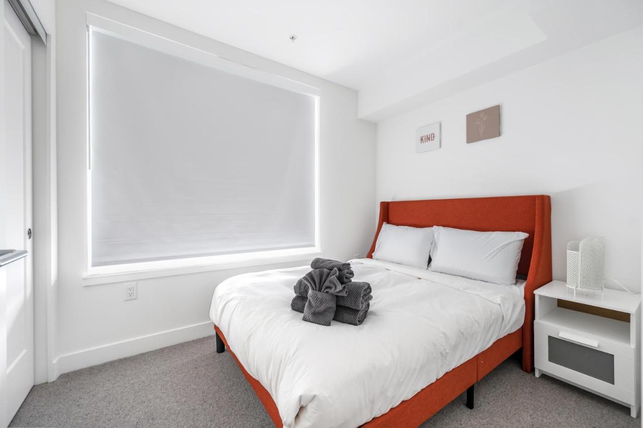 Ferienhaus New 3bd Townhouse Near Qe Park
