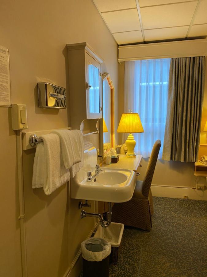 Hotel Kingston Vancouver