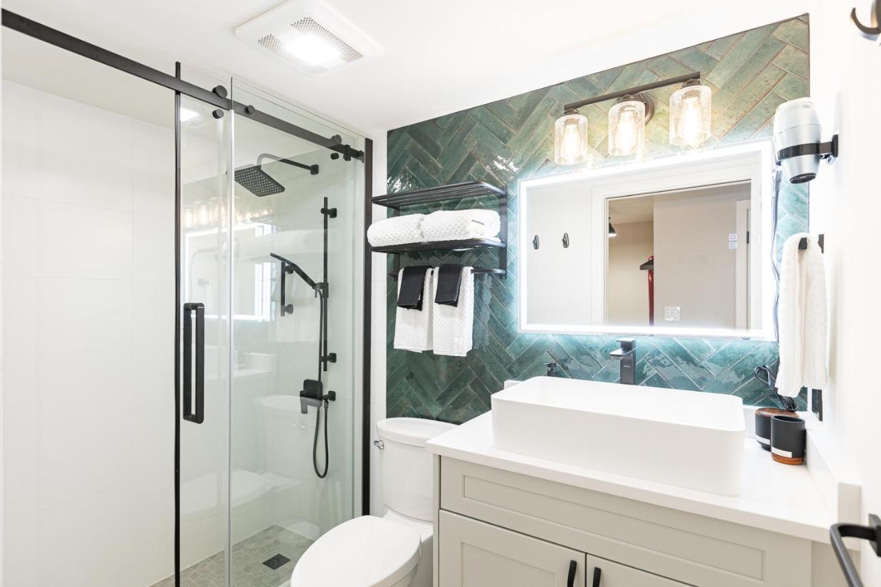 Apartment In Downtown - Near Rogers Arena *
