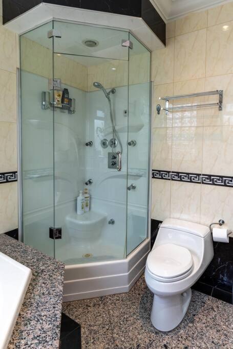 South 15mins From Airport/20mins From Dt Holiday home