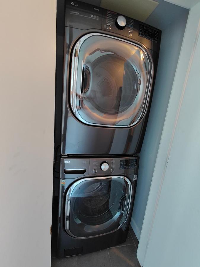 Apartment Gardenview Modern With Parking, Gym, Pool, Ac Vancouver