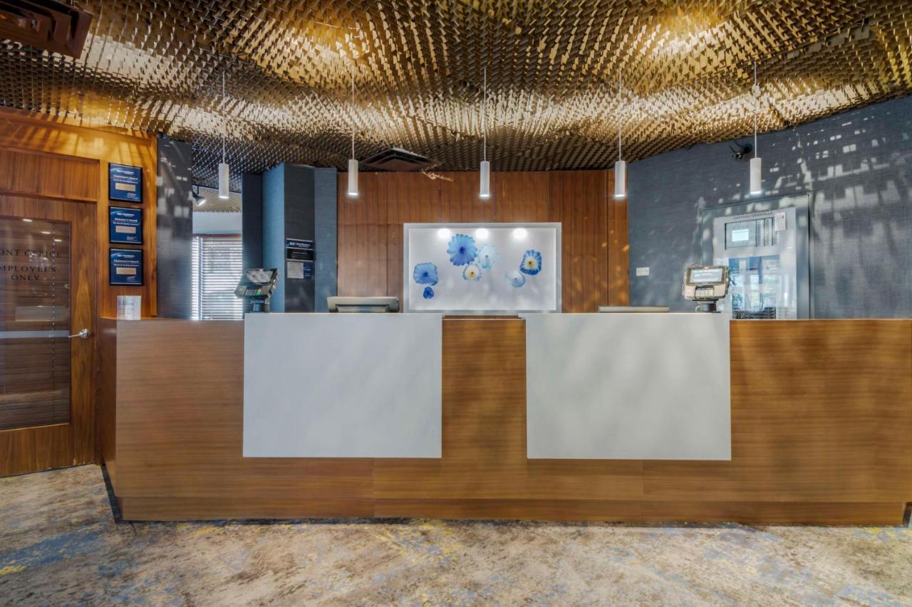 Hotel Western Premier Chateau Granville & & Conference Centre 4*