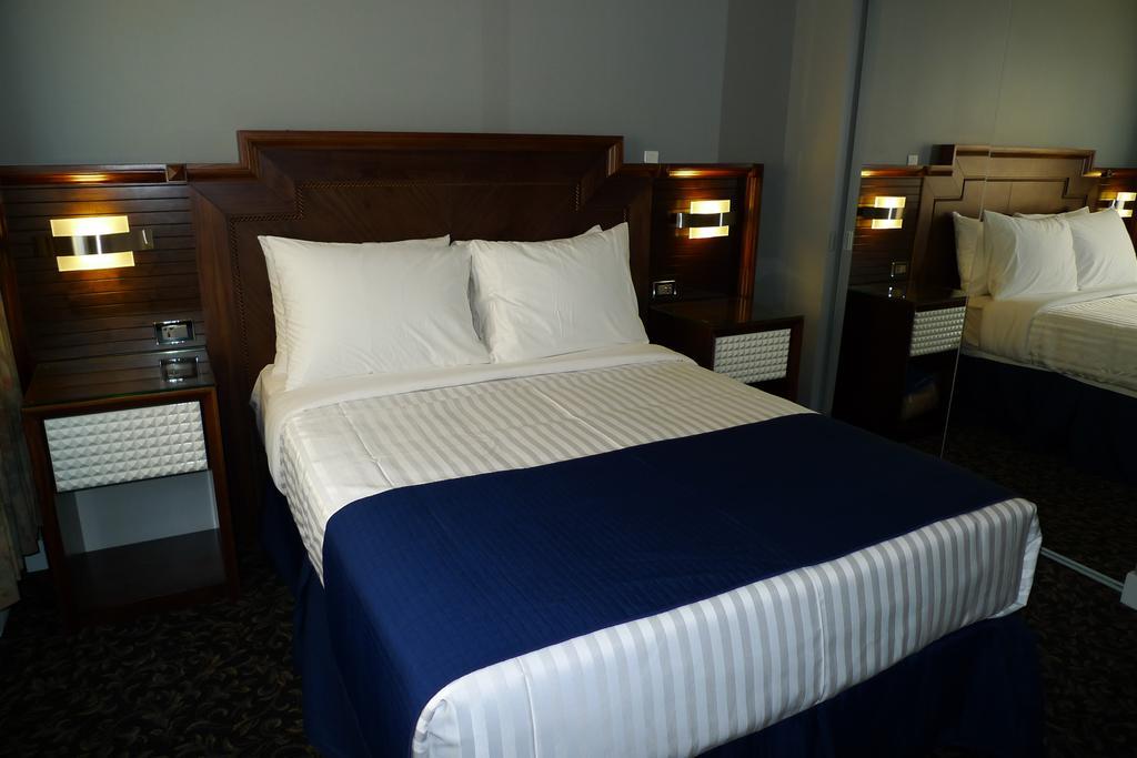 The Deluxe Vancouver
