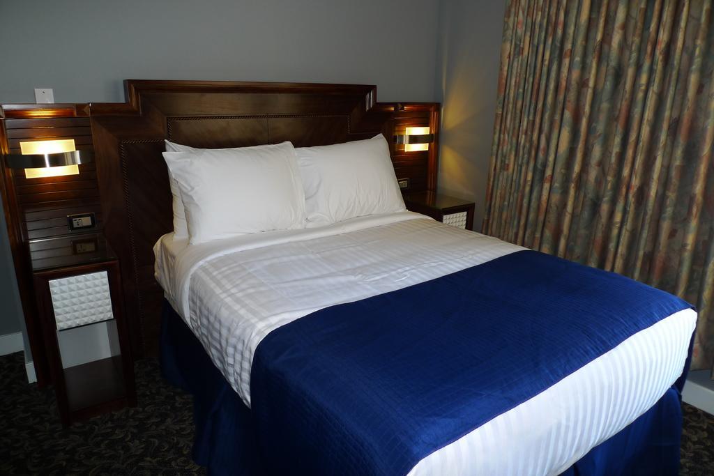 The Deluxe Hotel 2*