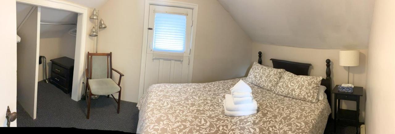 Bed & Breakfast Douglas 3*