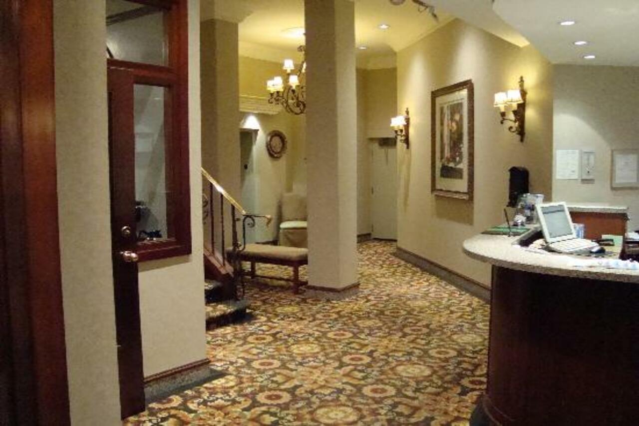 Kingston Hotel 3*
