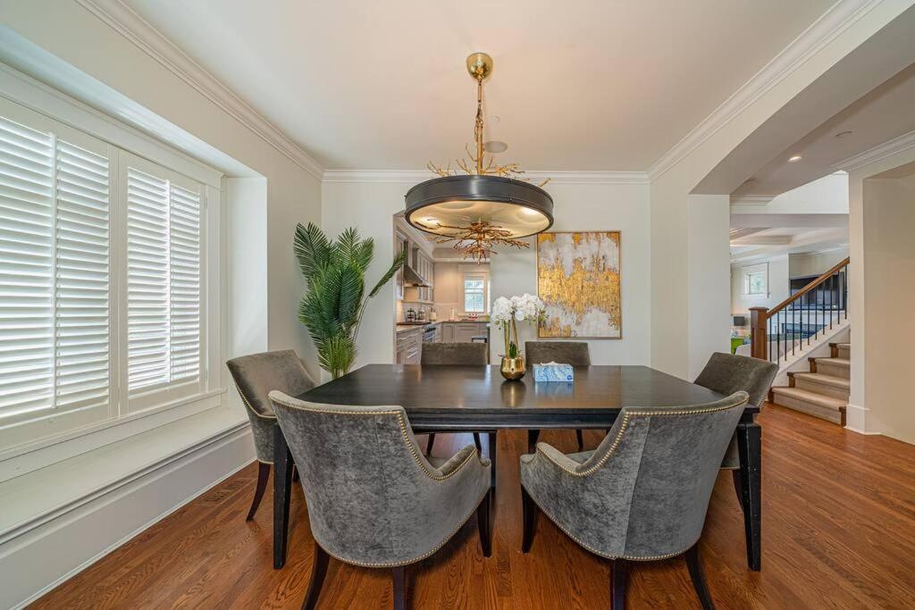 Tranquil Haven~close To Ubc And Downtown Delights