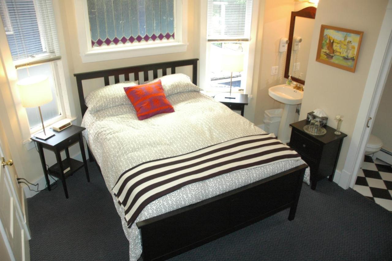 Bed & Breakfast Douglas 3*
