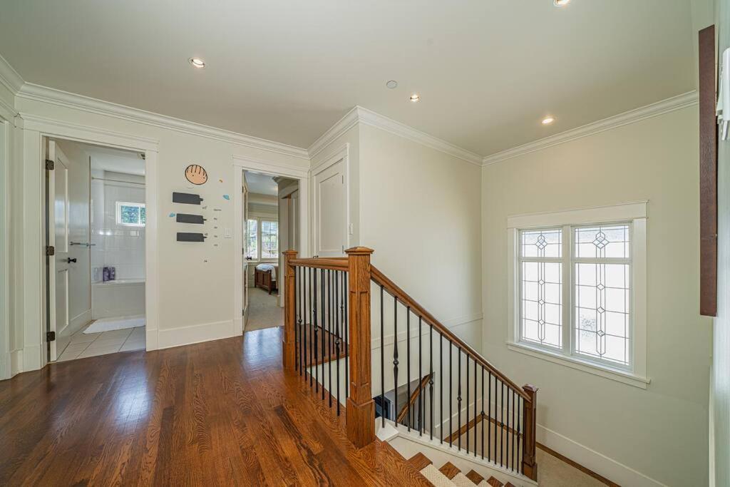 Holiday home Tranquil Haven~close To Ubc And Downtown Delights