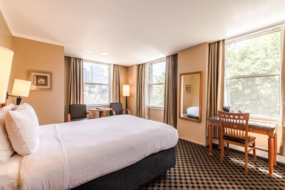 The Sylvia Hotel 3*