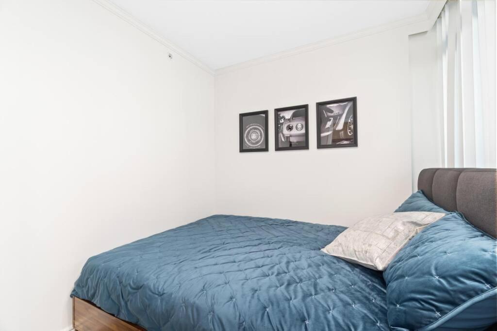 Apartment 2br With Breathtaking View In Downtown! Free Parking - 6 Sleep *