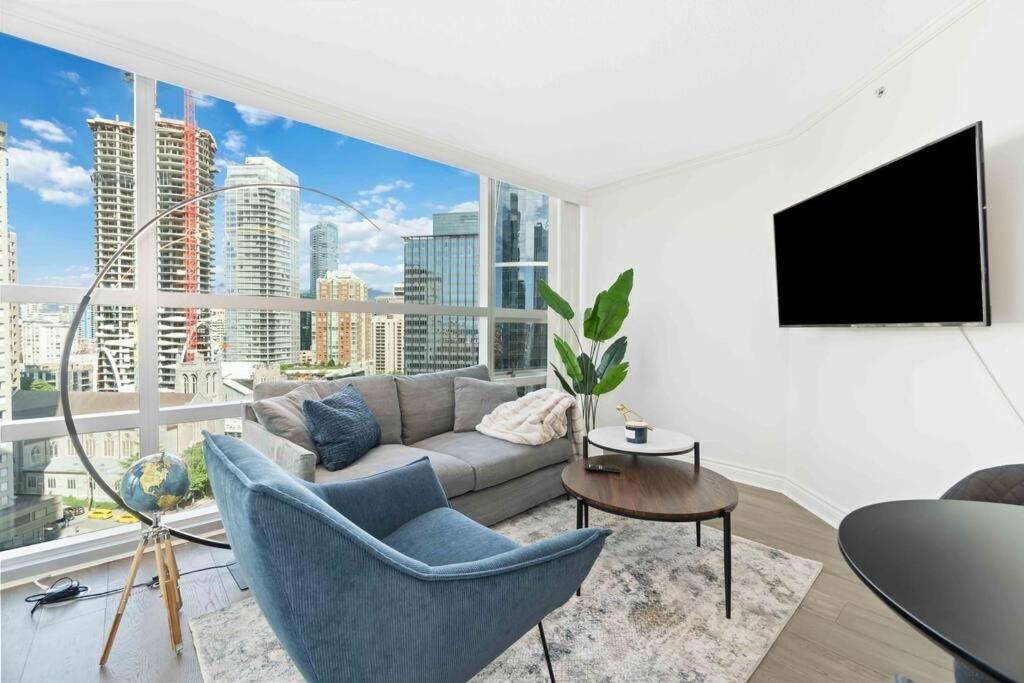 Apartment 2br With Breathtaking View In Downtown! Free Parking - 6 Sleep Vancouver