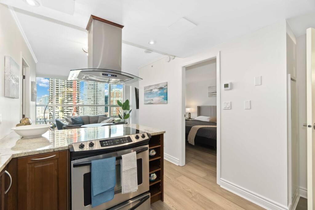 2br With Breathtaking View In Downtown! Free Parking - 6 Sleep Vancouver