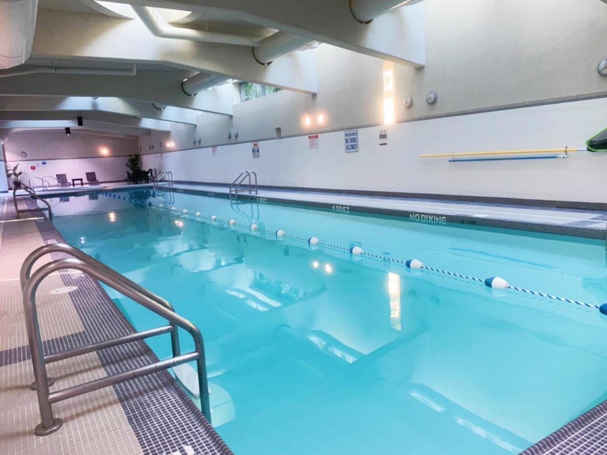 Downtown+amazing View+2bd/2ba Free Parking Apartment Vancouver