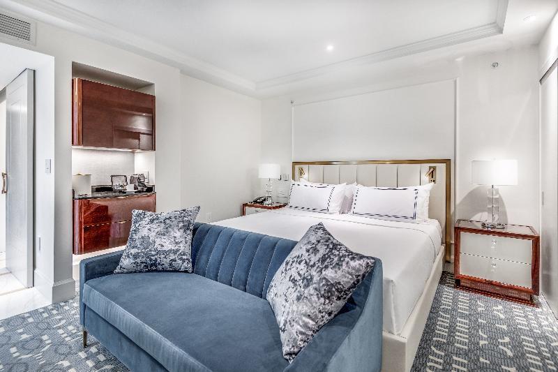 Hotel Azur Legacy Collection