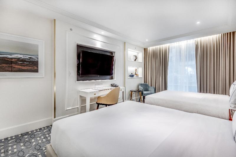 Hotel Azur Legacy Collection 5*
