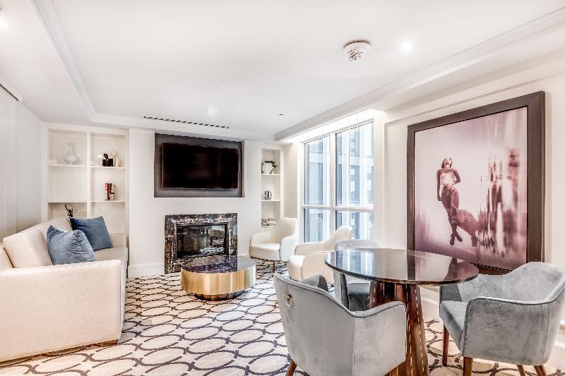 Hotel Azur Legacy Collection Vancouver