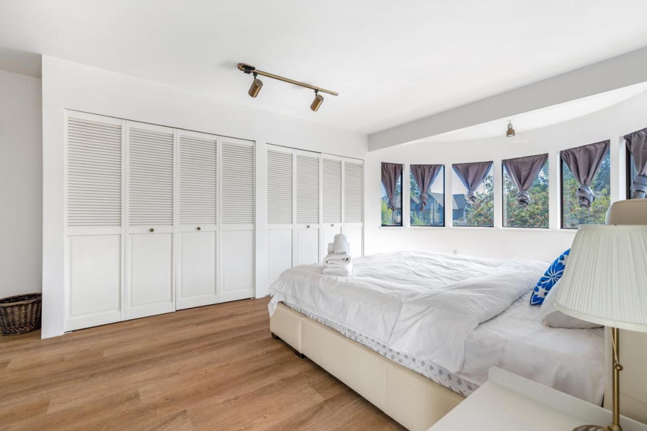 Sunny 1-bedroom Private In Charming Privatunterkunft Vancouver